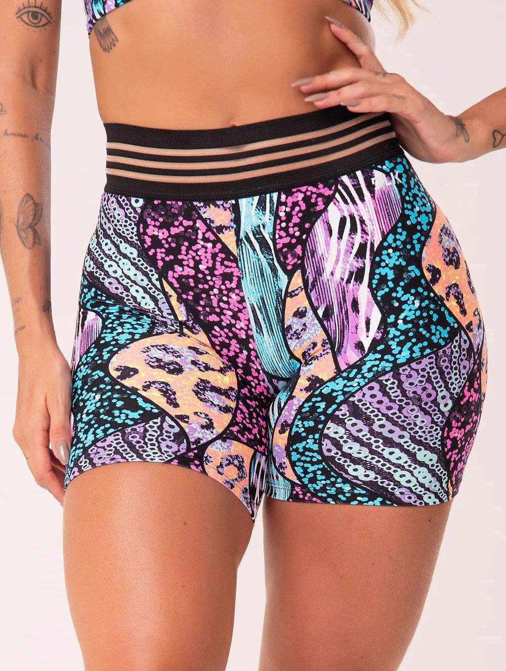 Short with Elastic in Colorful Animal Print